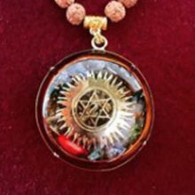 Load image into Gallery viewer, Sol (Sun) Pendant
